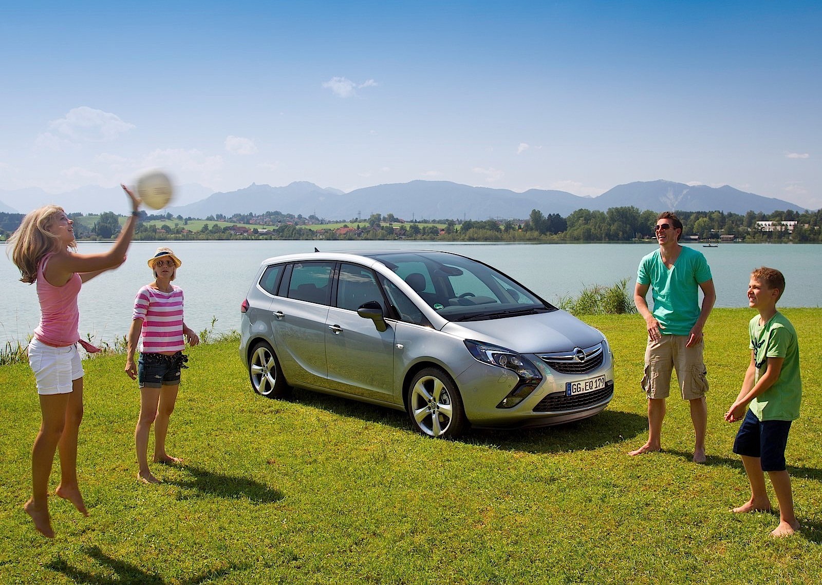Opel Zafira photo 32