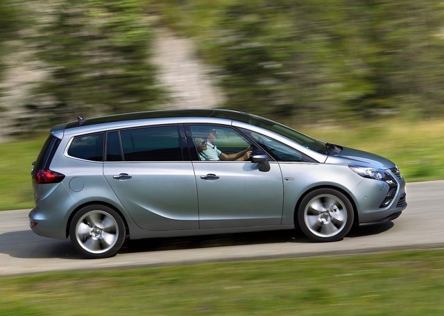 Opel Zafira photo 34