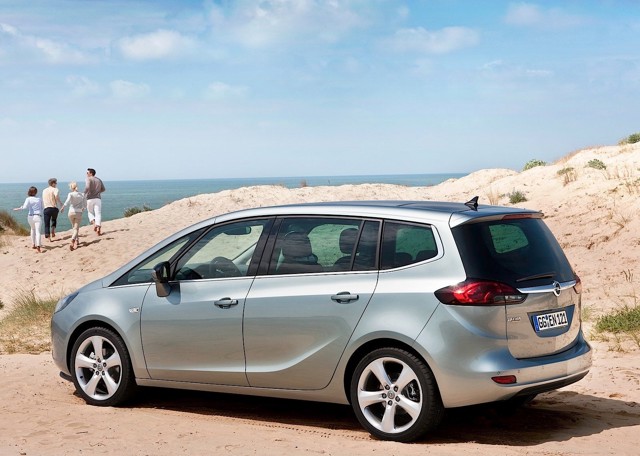 Opel Zafira photo 41
