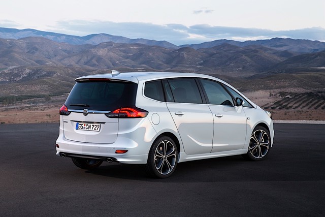 Opel Zafira photo 8