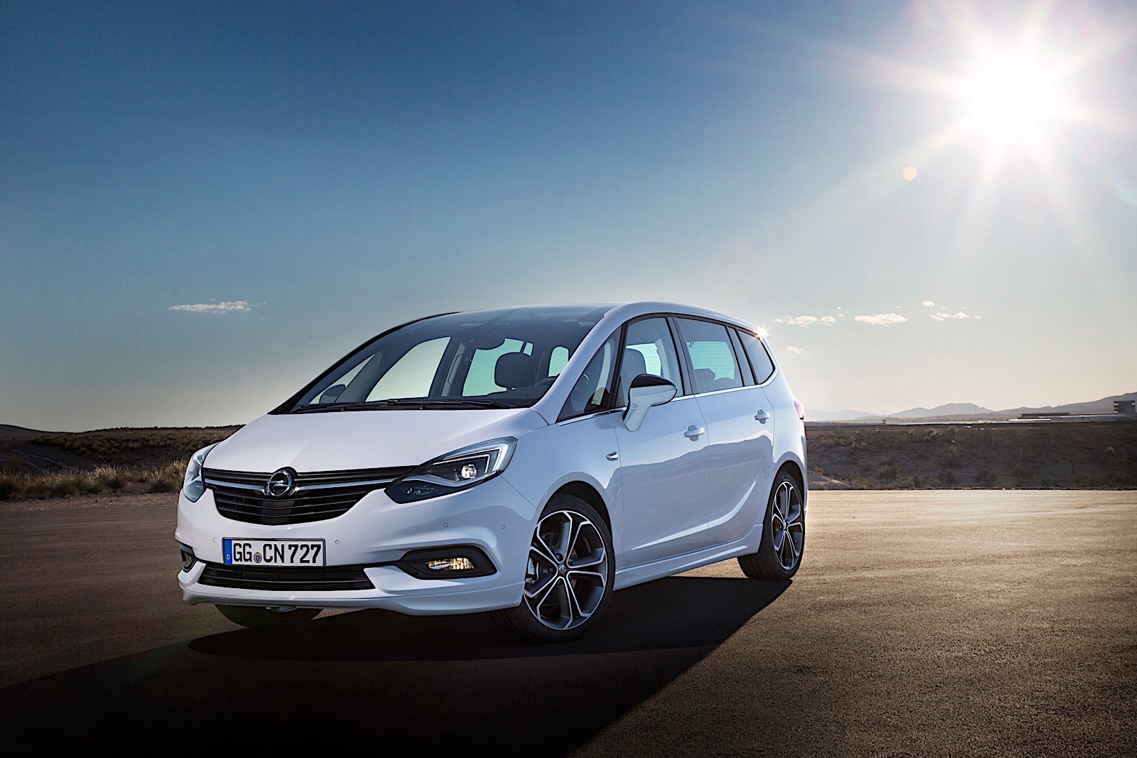Opel Zafira photo 11