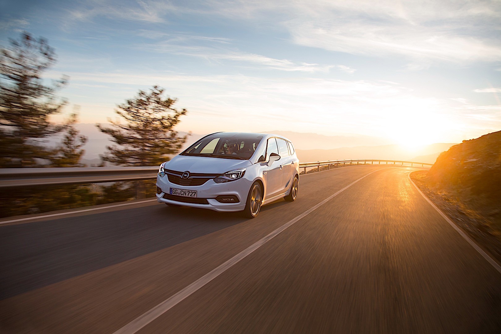 Opel Zafira photo 16