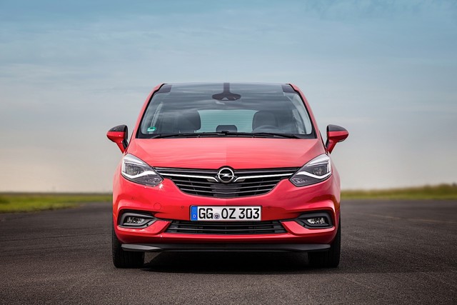 Opel Zafira photo 18
