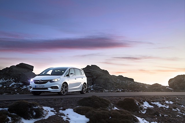 Opel Zafira photo 20