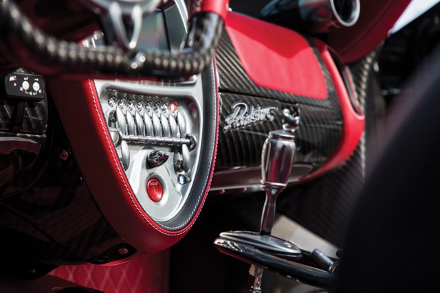 Pagani Huayra Roadster photo 47