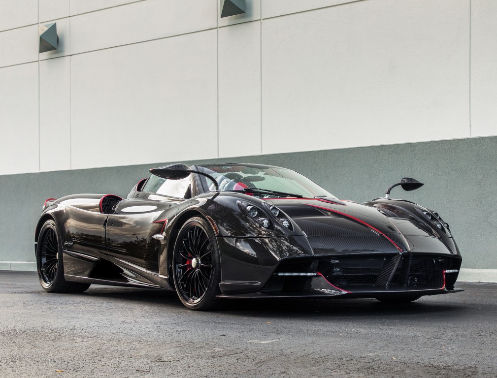 Pagani Huayra Roadster photo 25