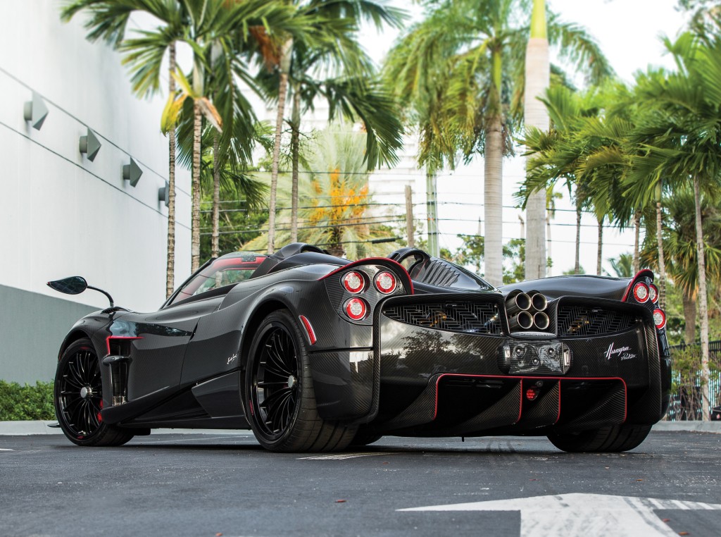 Pagani Huayra Roadster photo 33