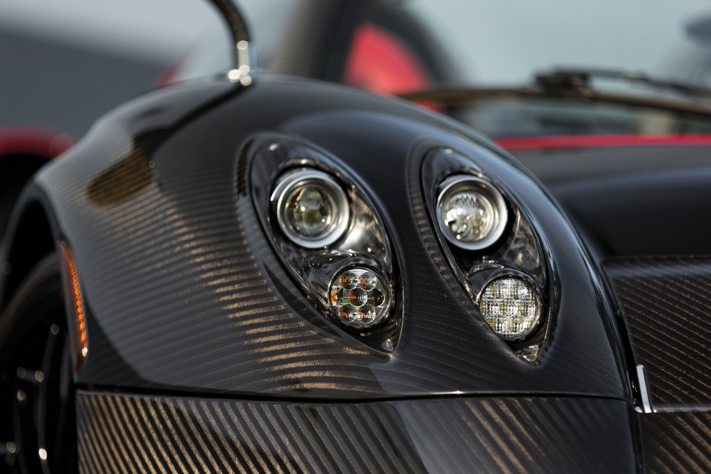 Pagani Huayra Roadster photo 35