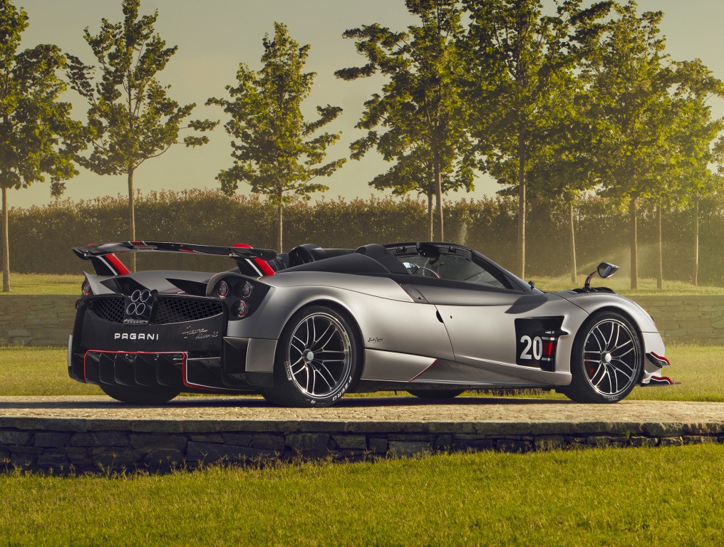 Pagani Huayra Roadster photo 10