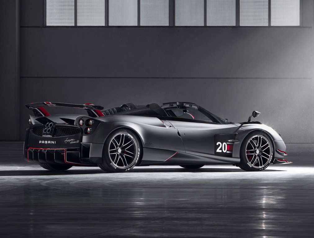 Pagani Huayra Roadster photo 12