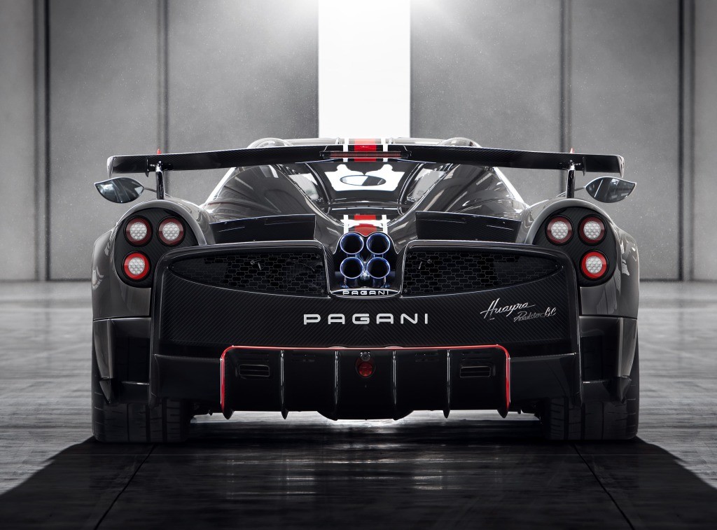 Pagani Huayra Roadster photo 13