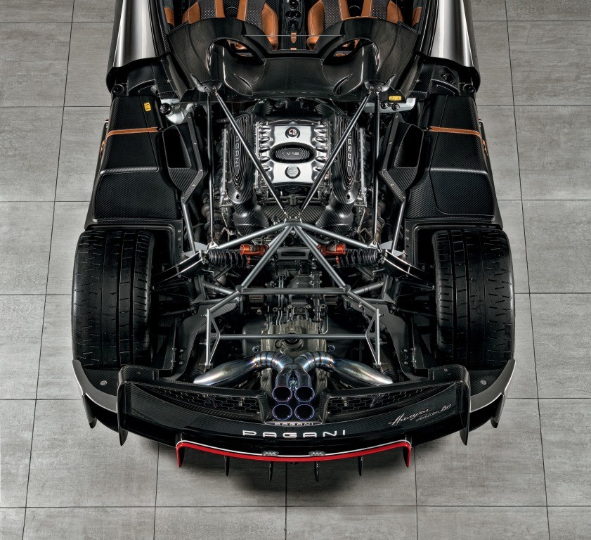 Pagani Huayra Roadster photo 18