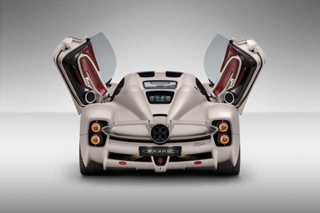 Pagani Utopia photo 7