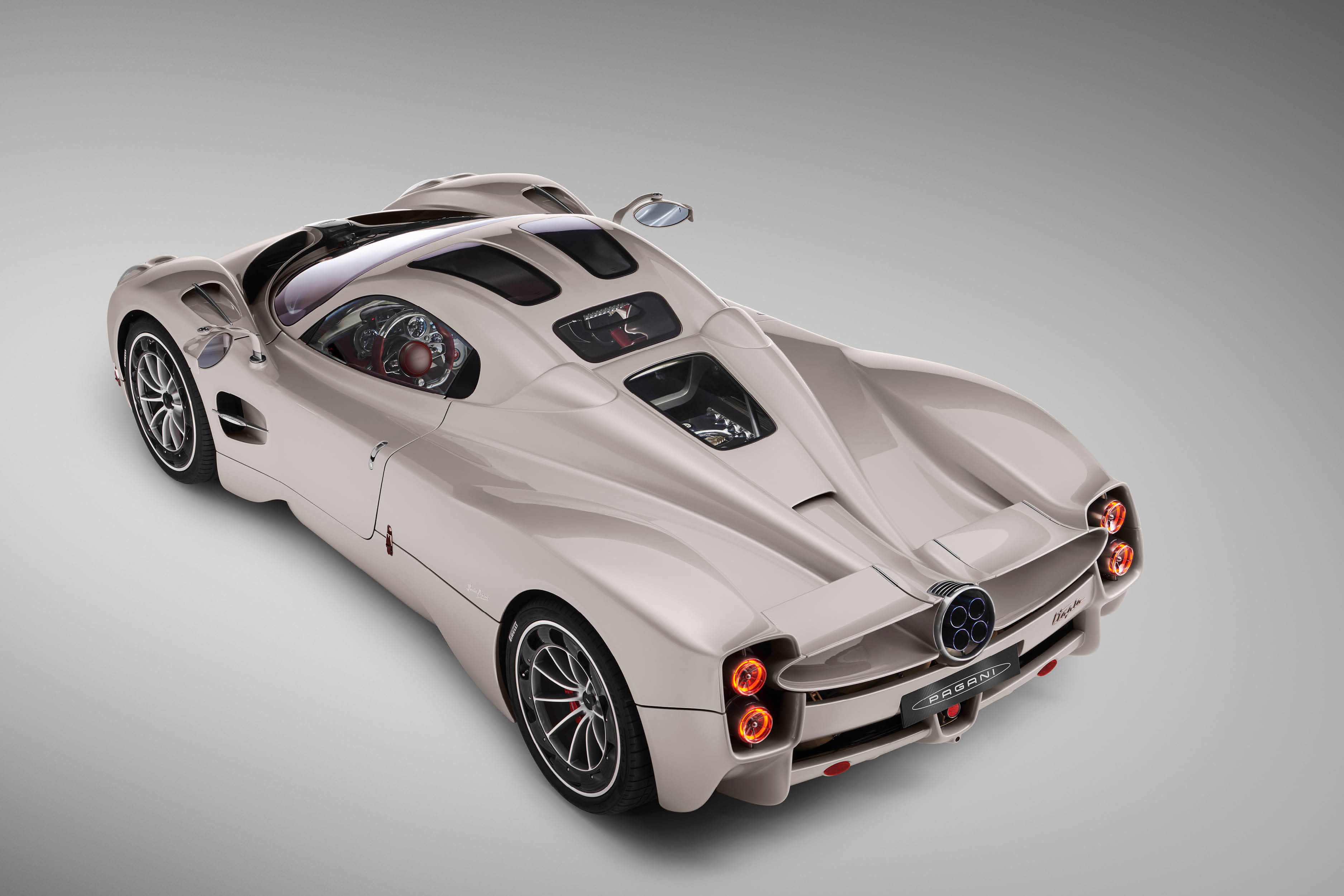 Pagani Utopia photo 8