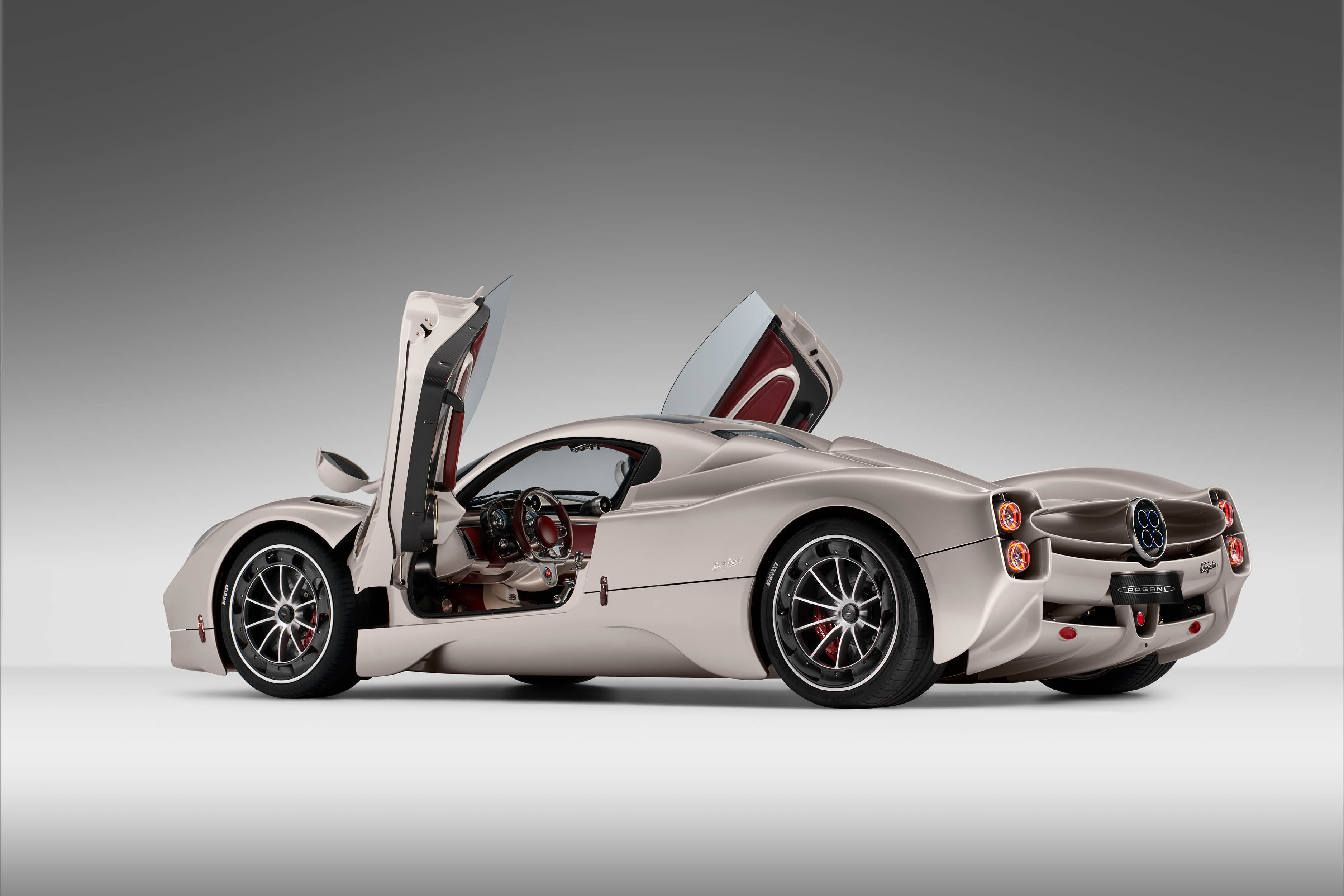 Pagani Utopia photo 11