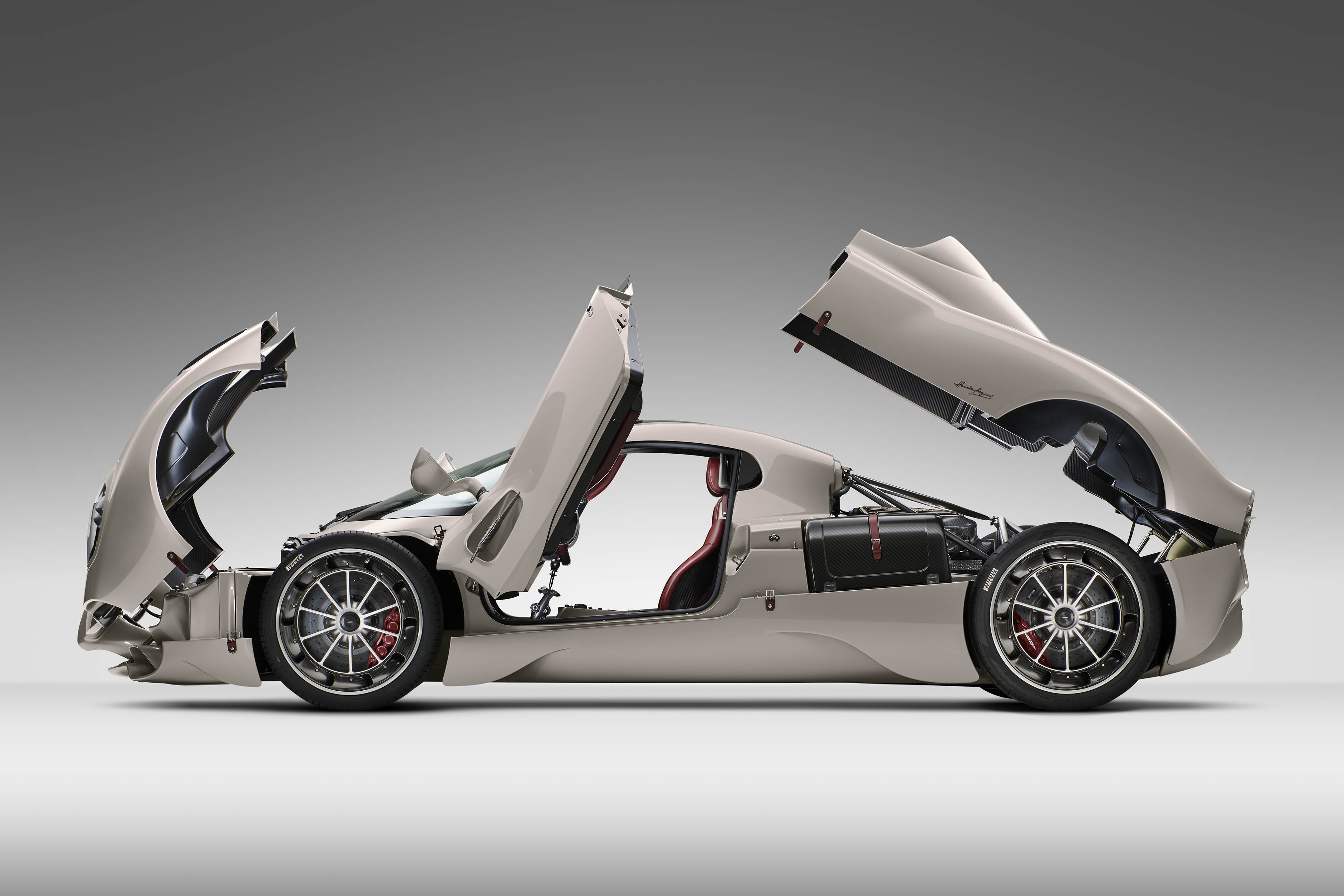 Pagani Utopia photo 13