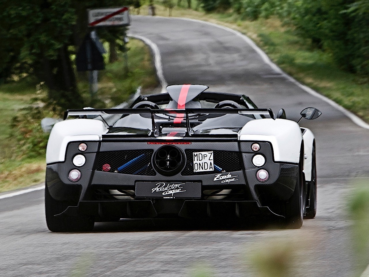 Pagani Zonda Cinque Roadster photo 9