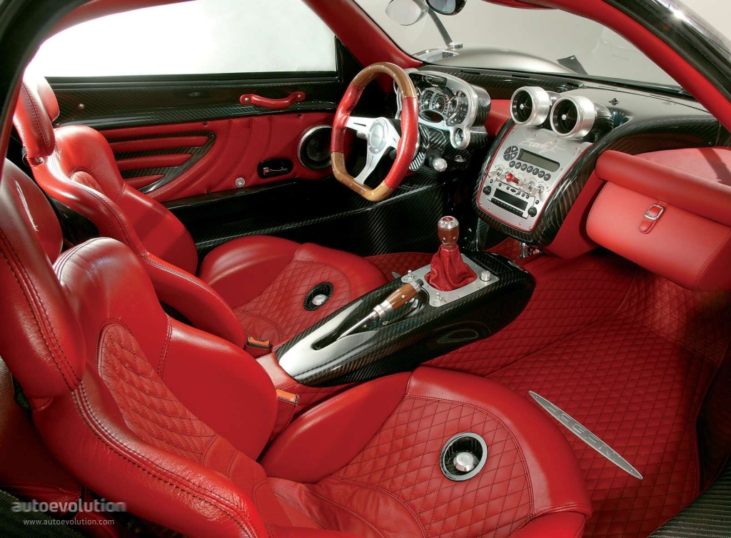 Pagani Zonda F photo 8