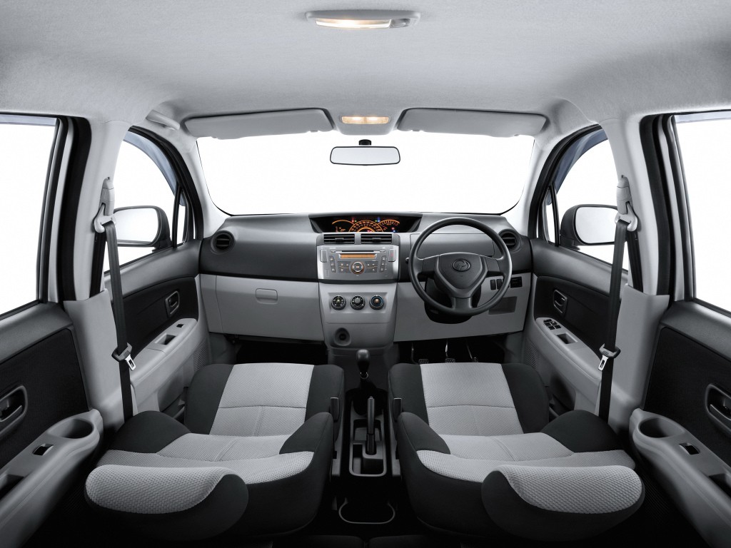 Perodua Alza photo 13