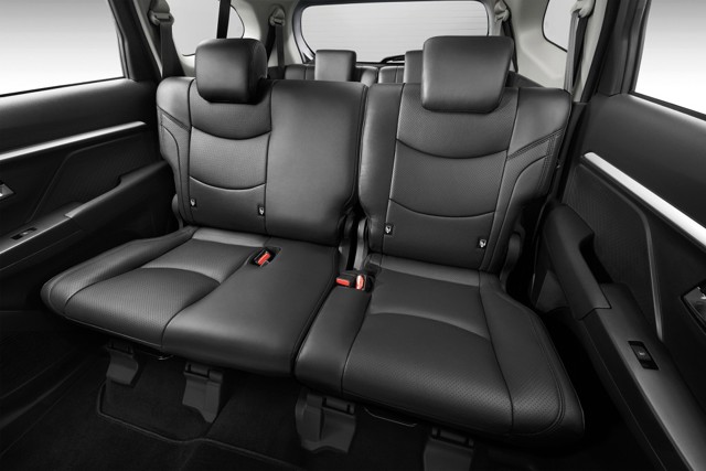 Perodua Aruz foto 12