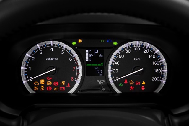 Perodua Aruz foto 15