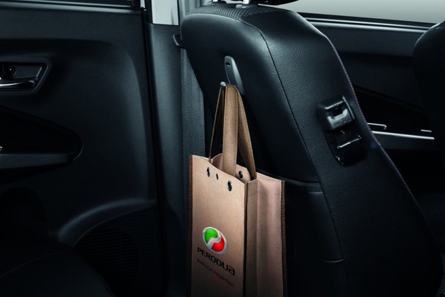 Perodua Axia photo 16