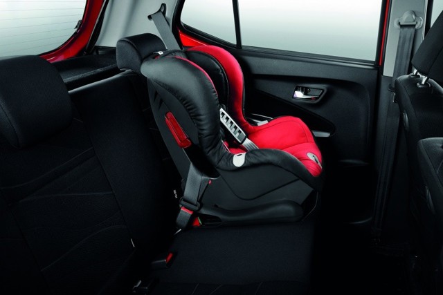 Perodua Axia photo 10