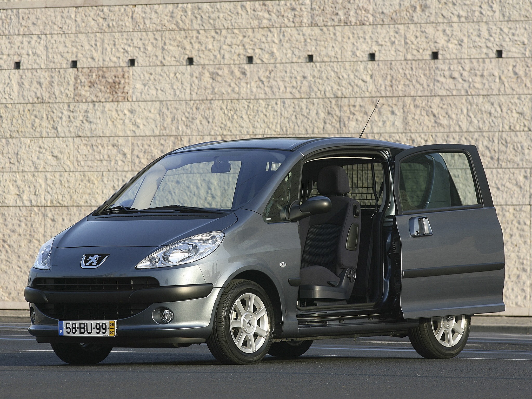 Peugeot 1007 photo 27