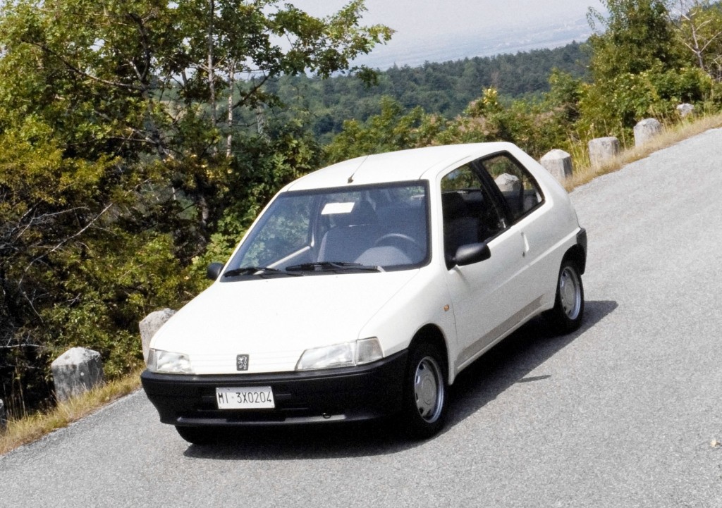 Peugeot 106 photo 15