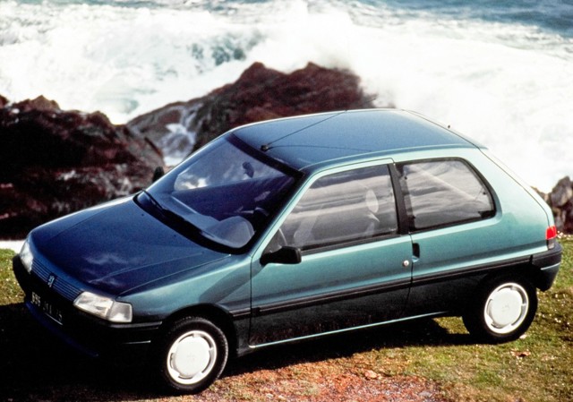 Peugeot 106 foto 16