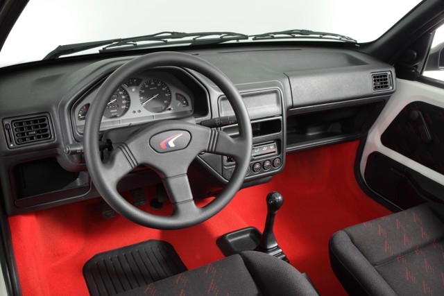 Peugeot 106 Foto 13