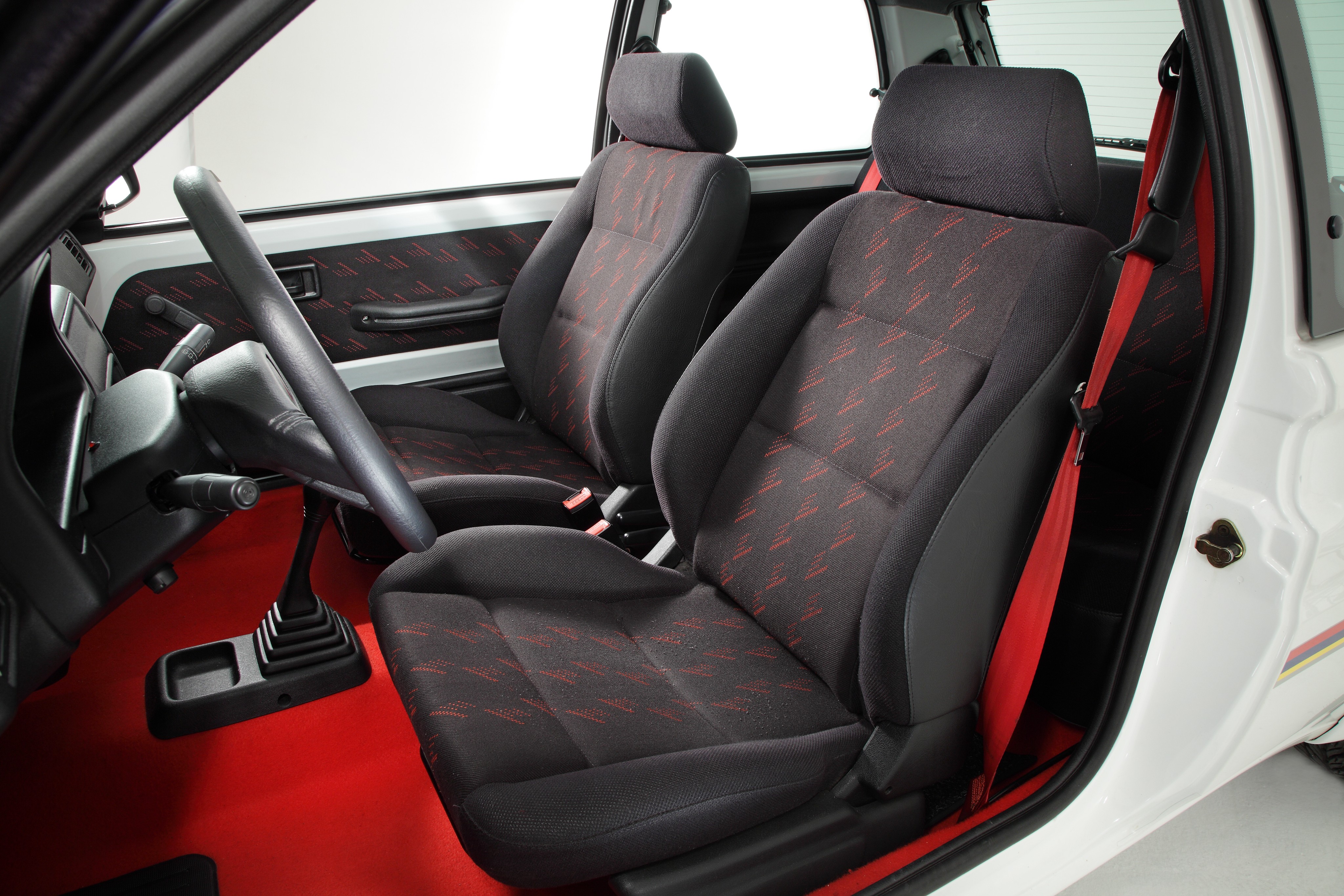 Peugeot 106 photo 15