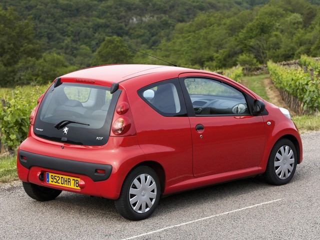 Peugeot 107 3 Doors photo 8