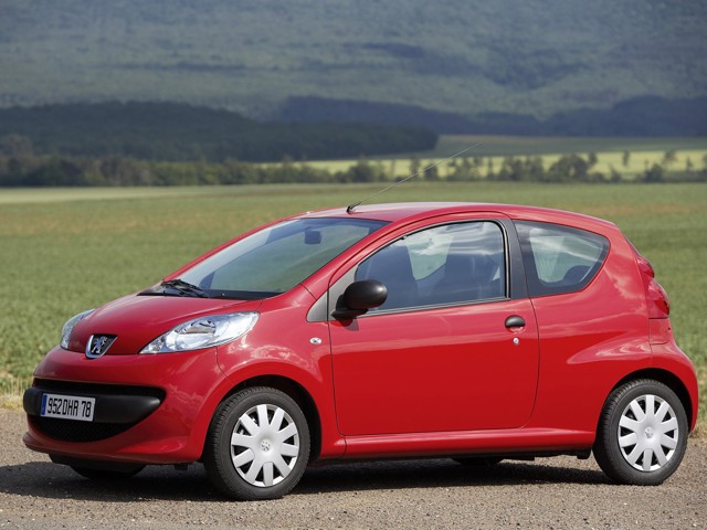 Peugeot 107 3 Doors photo 14