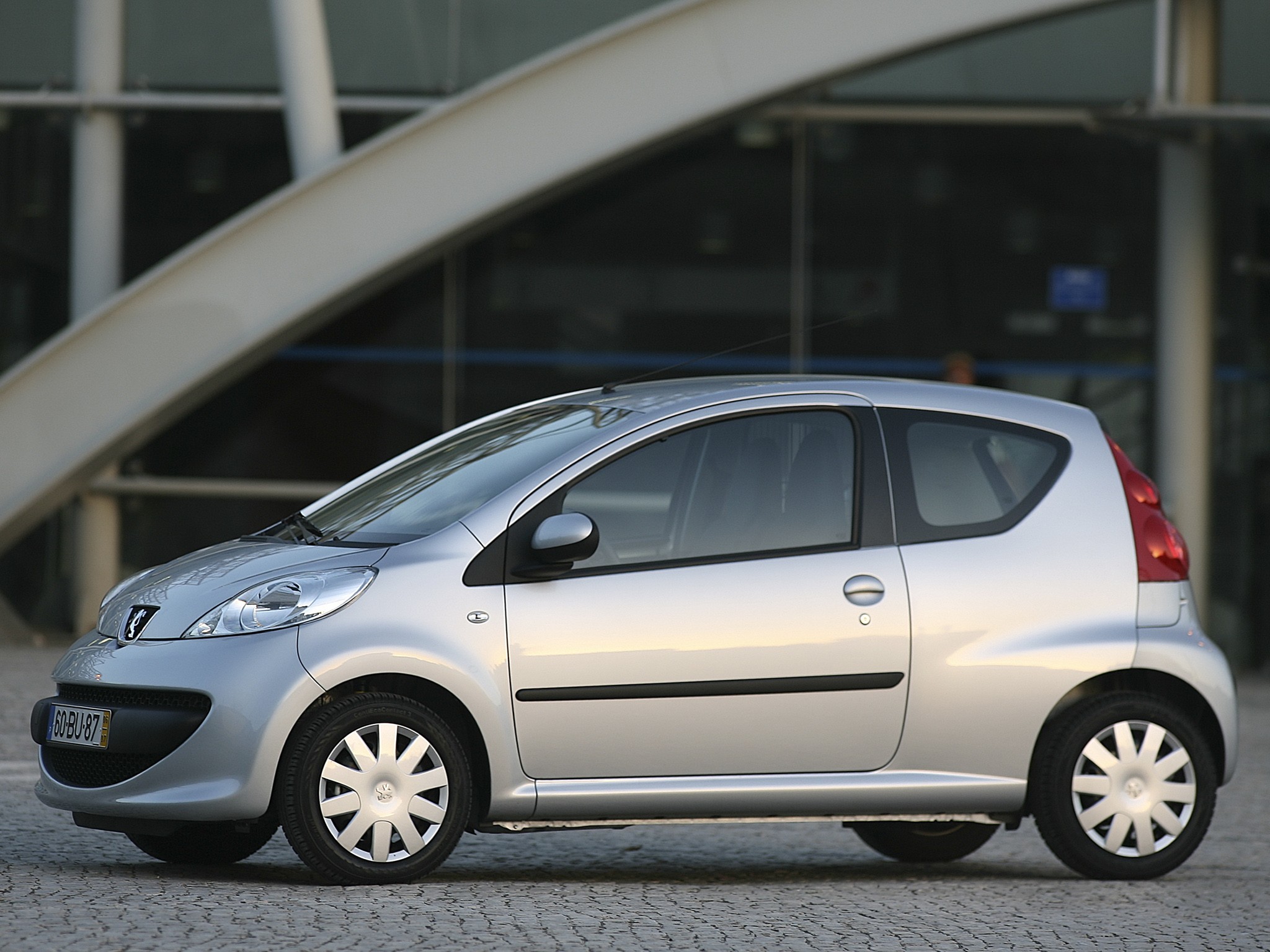 Peugeot 107 3 Doors photo 17
