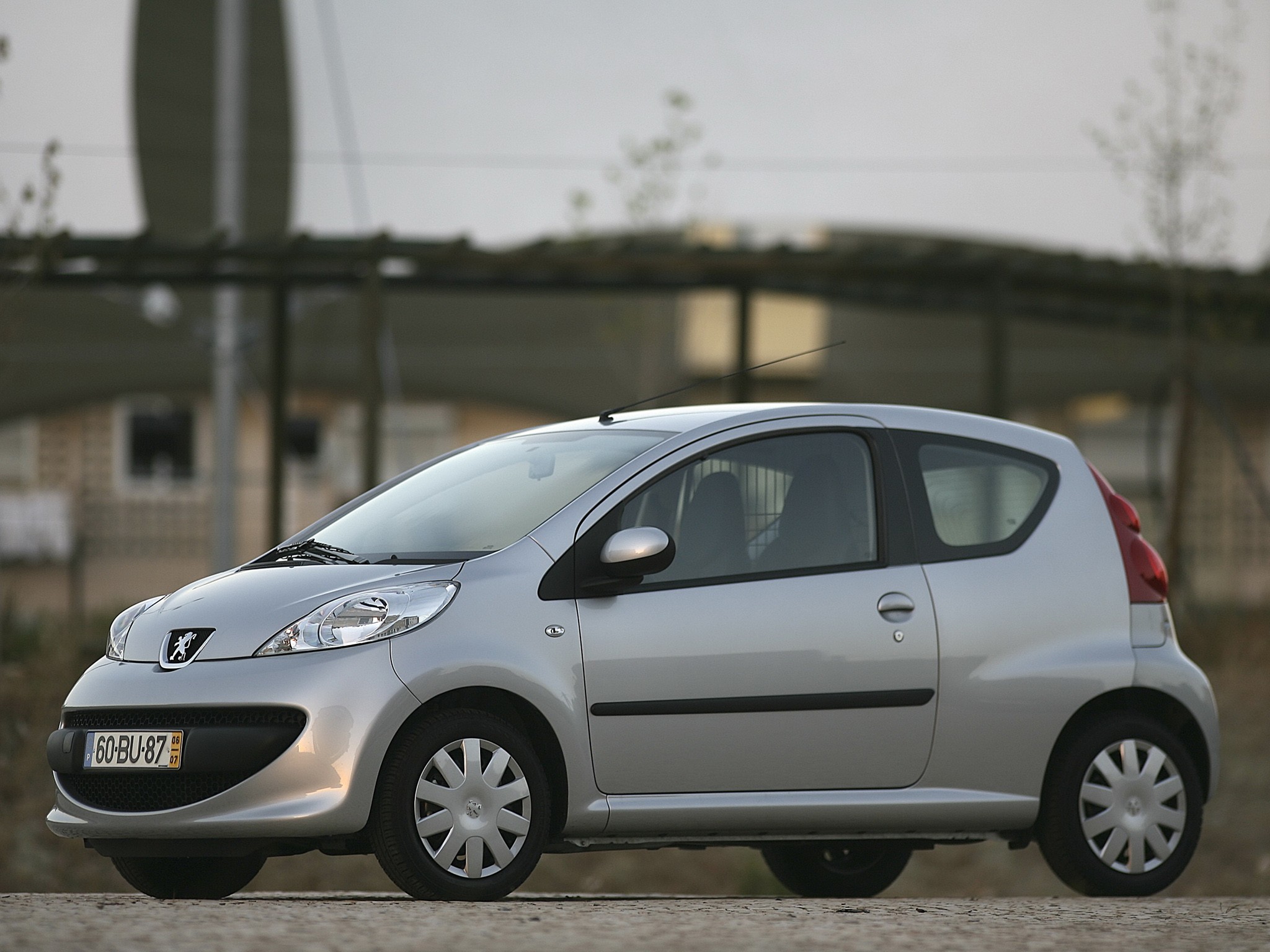 Peugeot 107 3 Doors photo 18