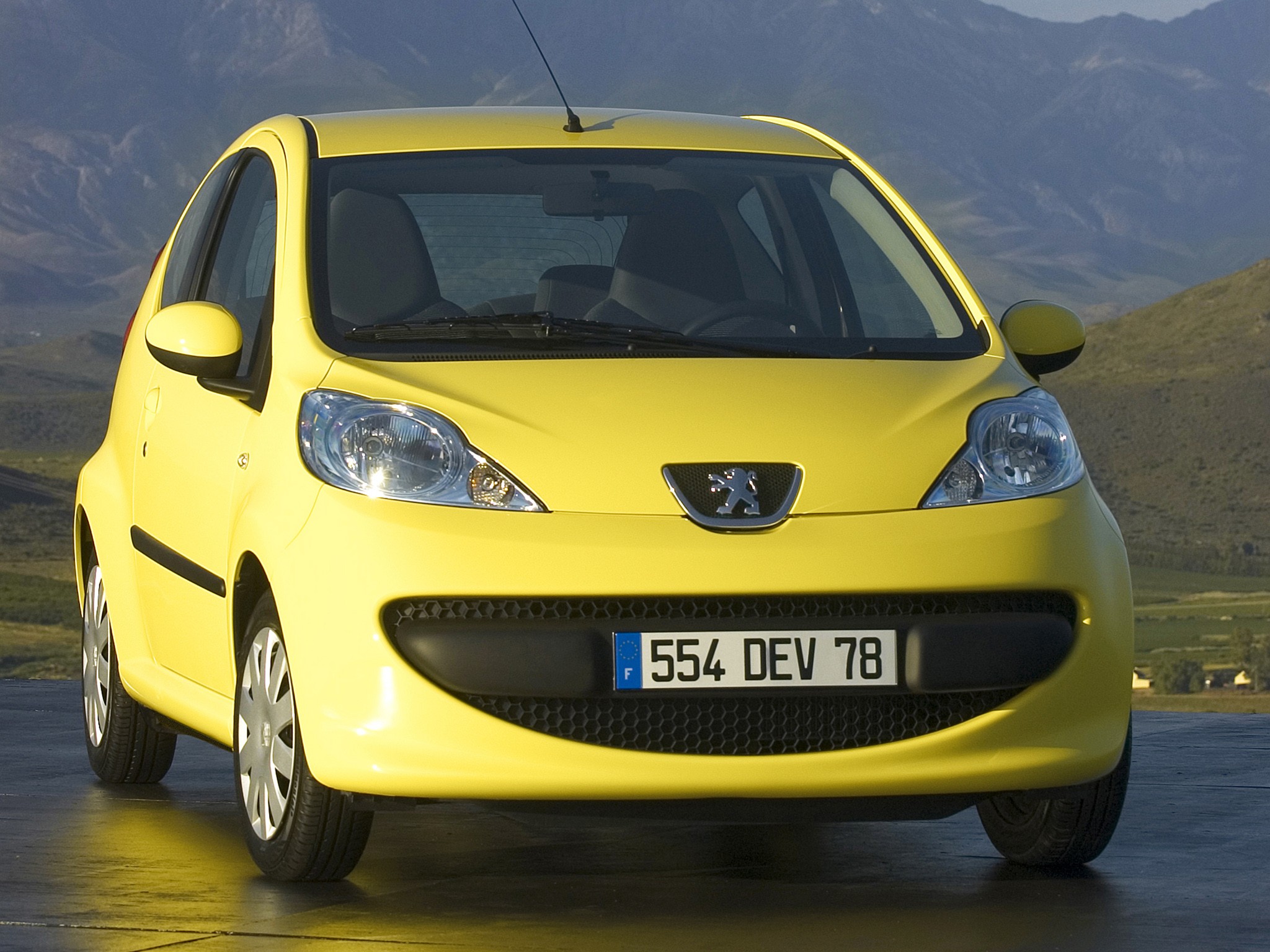 Peugeot 107 3 Doors photo 24