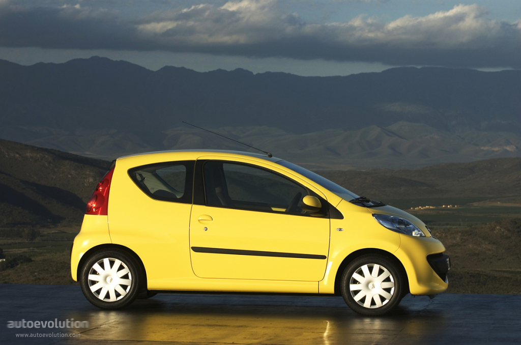 Peugeot 107 3 Doors photo 2
