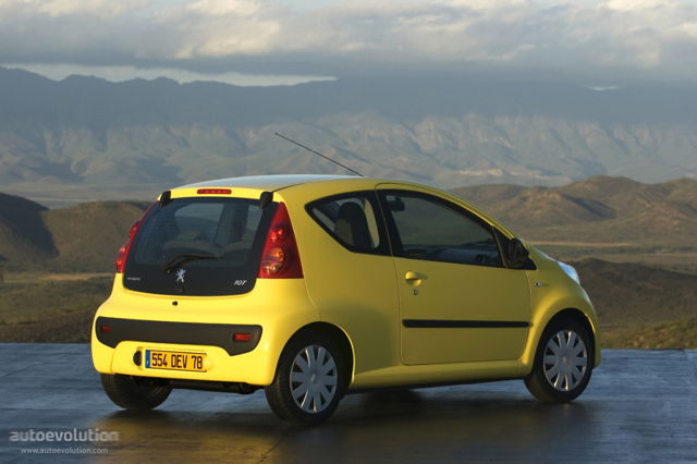 Peugeot 107 3 Doors photo 3