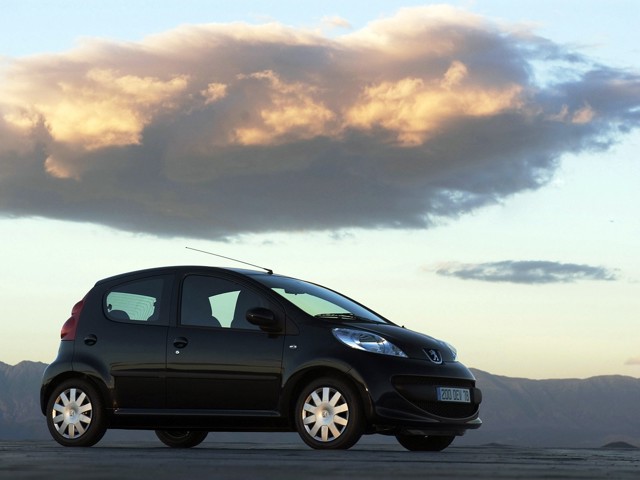 Peugeot 107 5 Doors photo 20