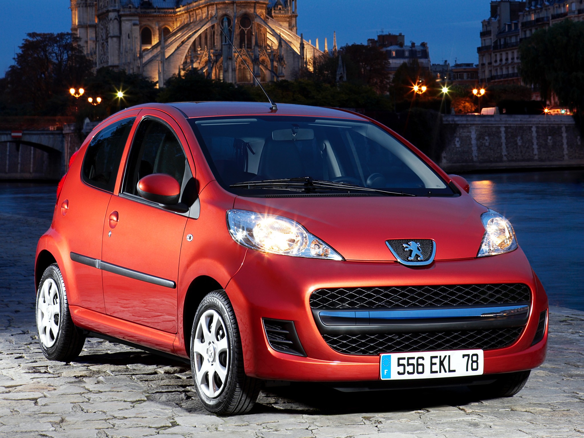 Peugeot 107 5 Doors photo 25