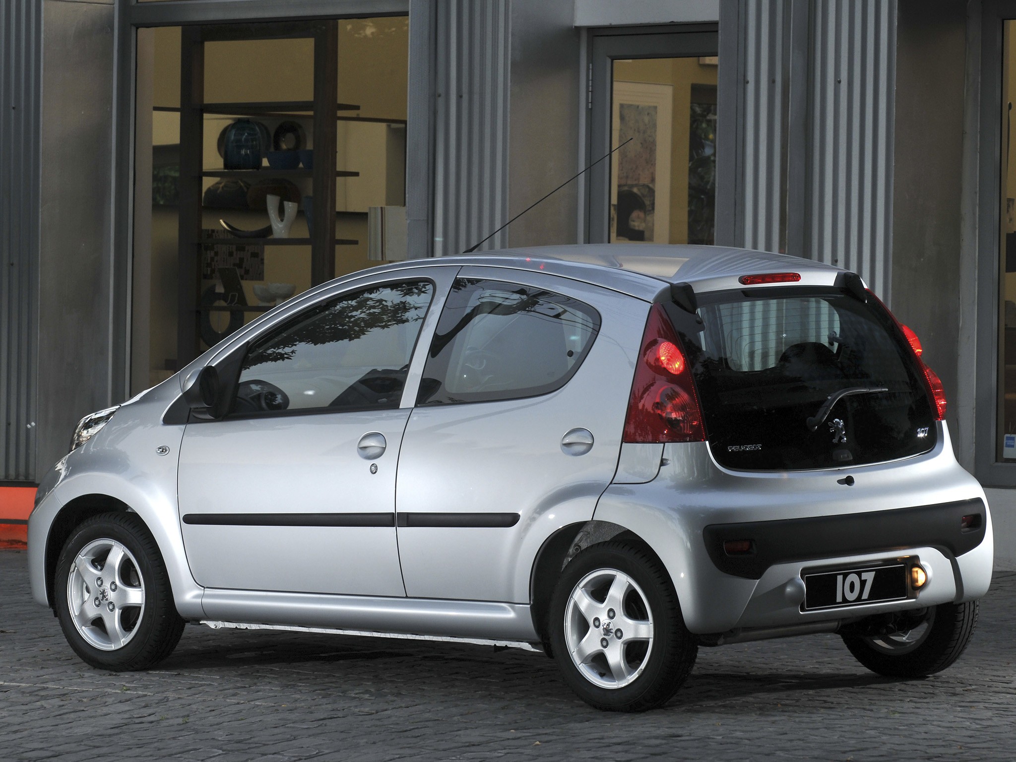 Peugeot 107 5 Doors photo 33