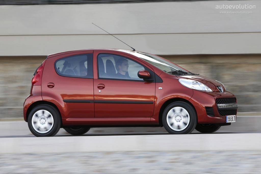 Peugeot 107 5 Doors photo 10