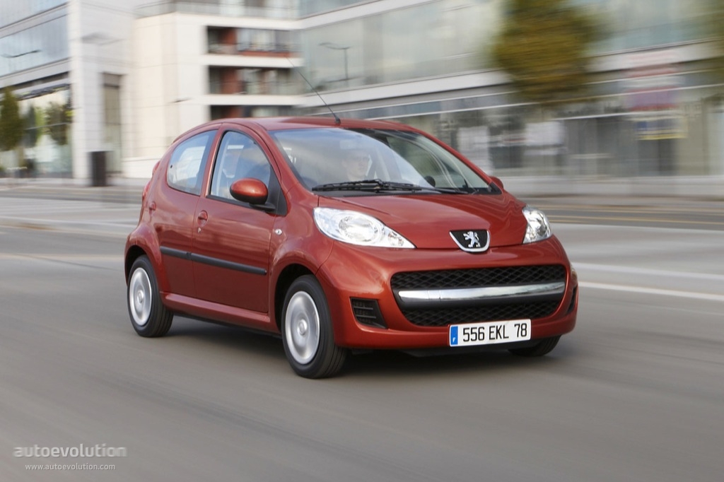 Peugeot 107 5 Doors photo 12