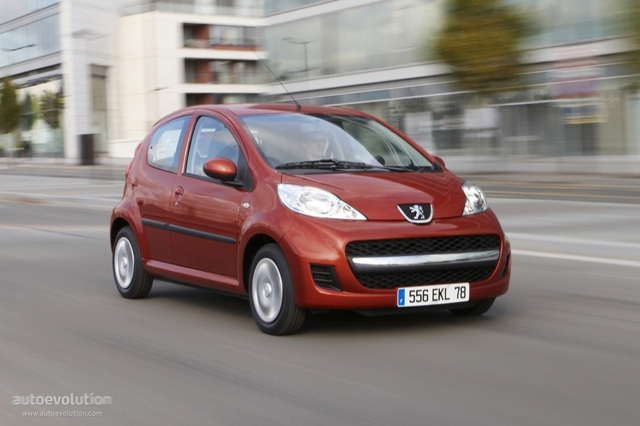 Peugeot 107 5 Doors photo 12