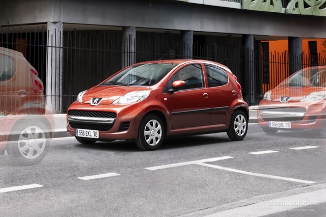 Peugeot 107 5 Doors photo 13