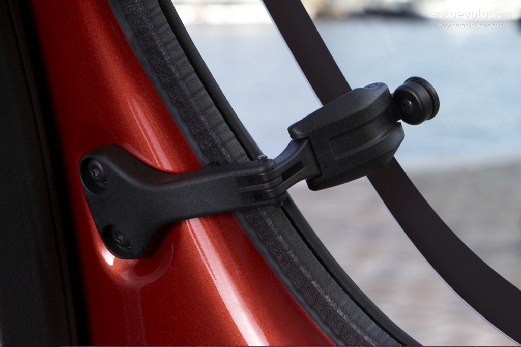 Peugeot 107 5 Doors photo 16