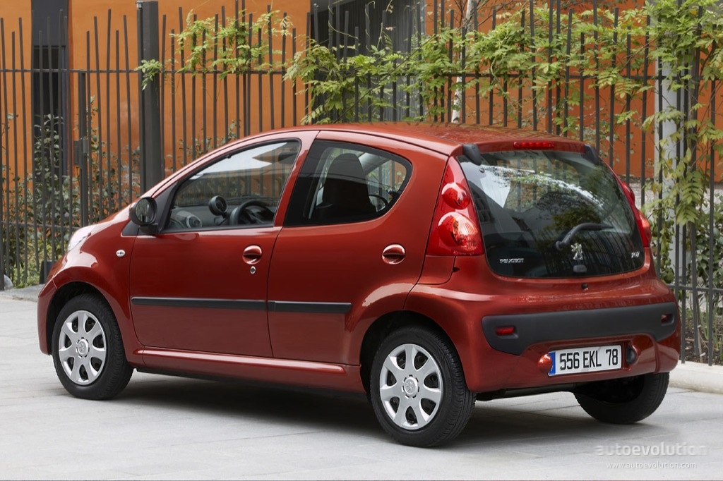 Peugeot 107 5 Doors photo 7