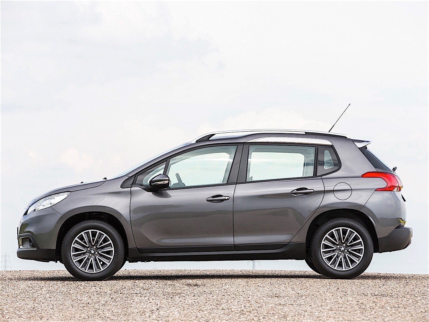 Peugeot 2008 photo 22