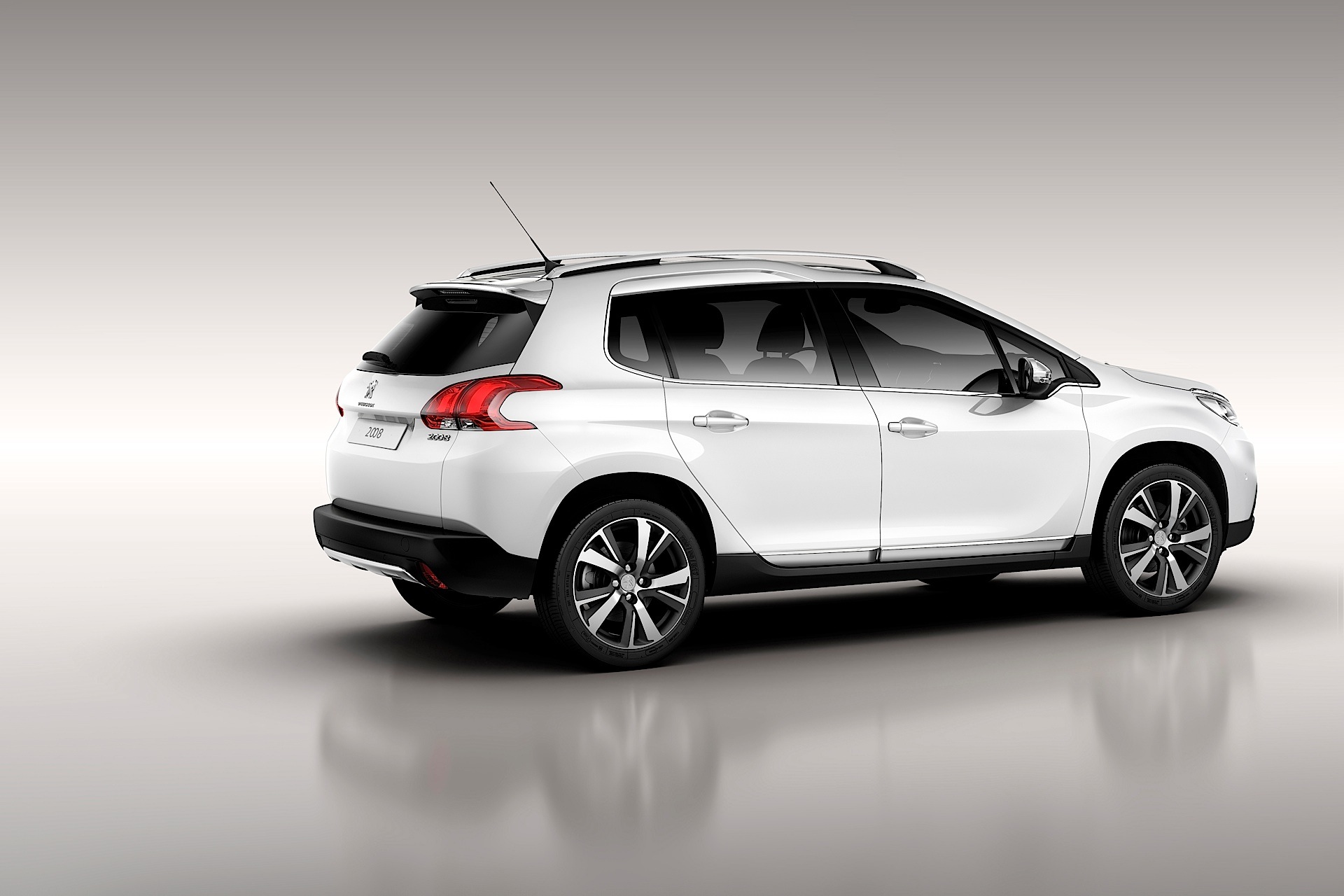 Peugeot 2008 photo 2